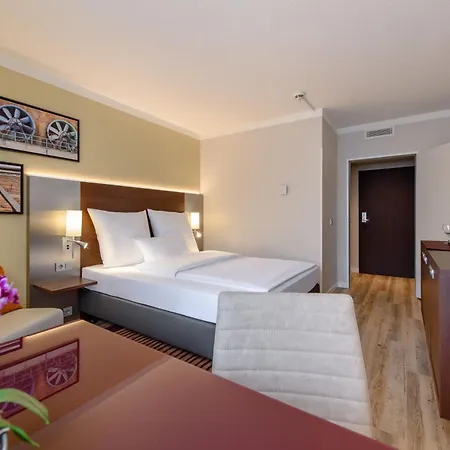 杜斯堡美居酒店 酒店 4*