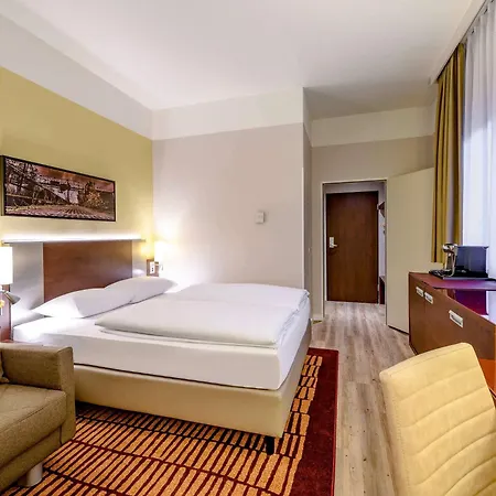 Mercure Hotel 4*