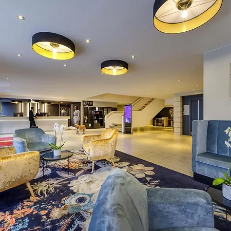 杜斯堡美居酒店 酒店