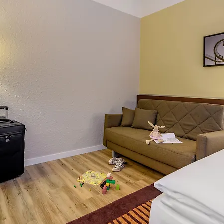 杜斯堡美居酒店 4* 杜伊斯堡