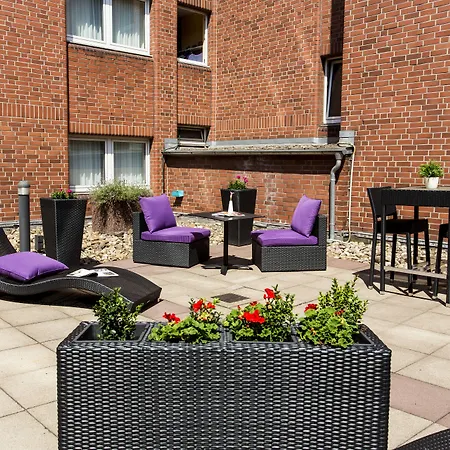 杜斯堡美居酒店 酒店