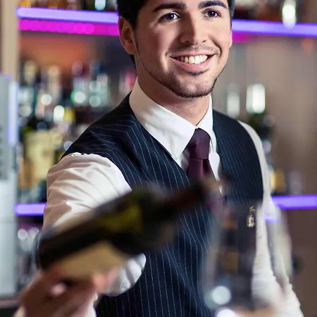 杜斯堡美居酒店 4* 杜伊斯堡