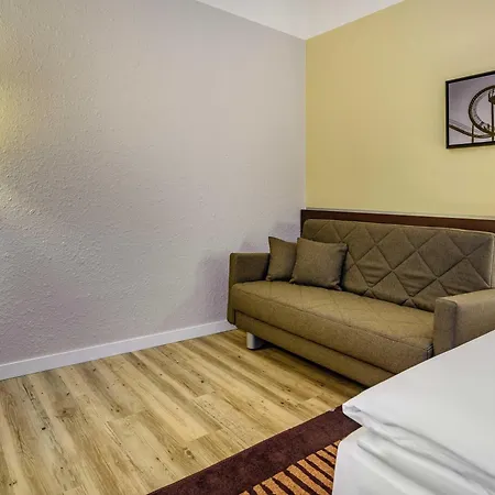Mercure Hotel 4*