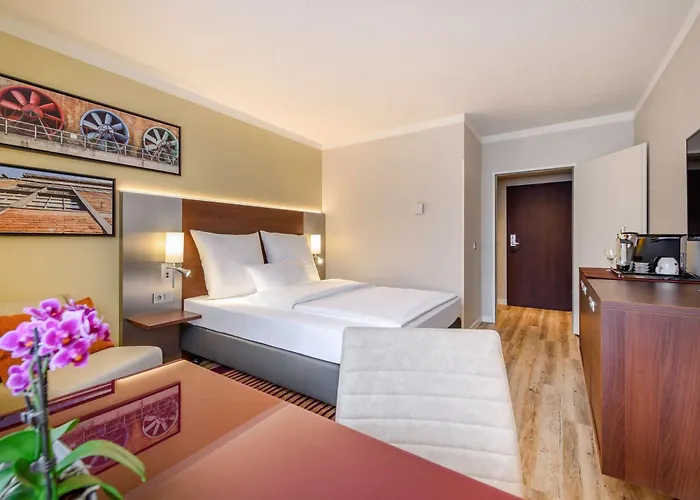 杜斯堡美居酒店