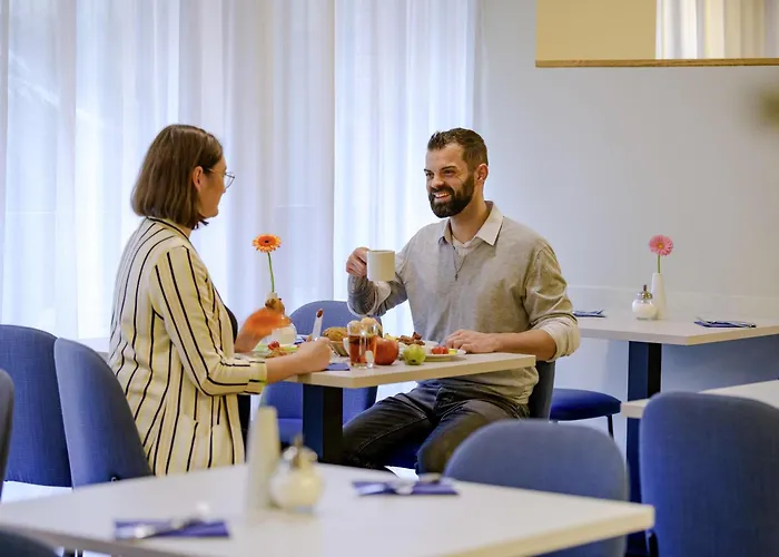 杜斯堡美居酒店